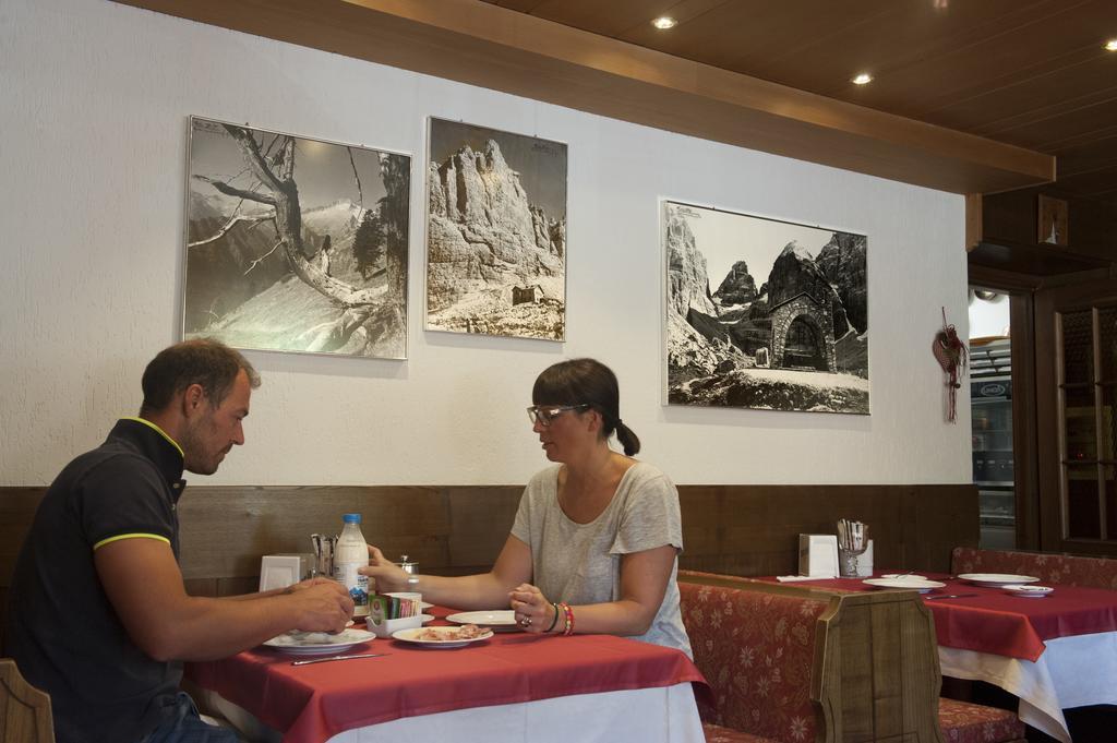 Hotel Garni Dello Sportivo Madonna di Campiglio Luaran gambar