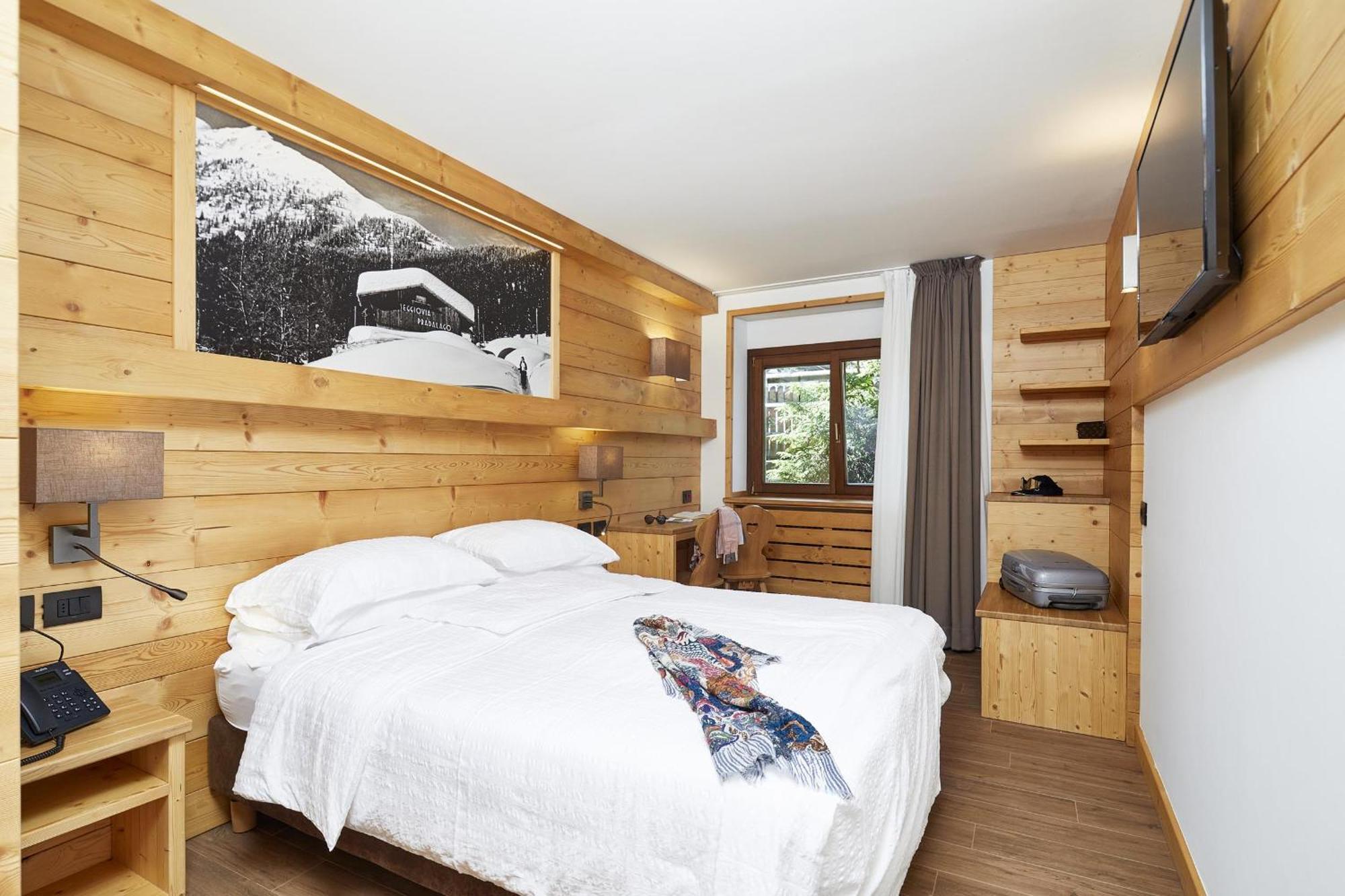 Hotel Garni Dello Sportivo Madonna di Campiglio Luaran gambar