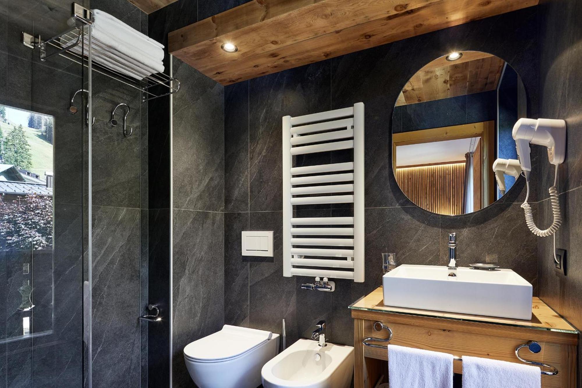 Hotel Garni Dello Sportivo Madonna di Campiglio Luaran gambar