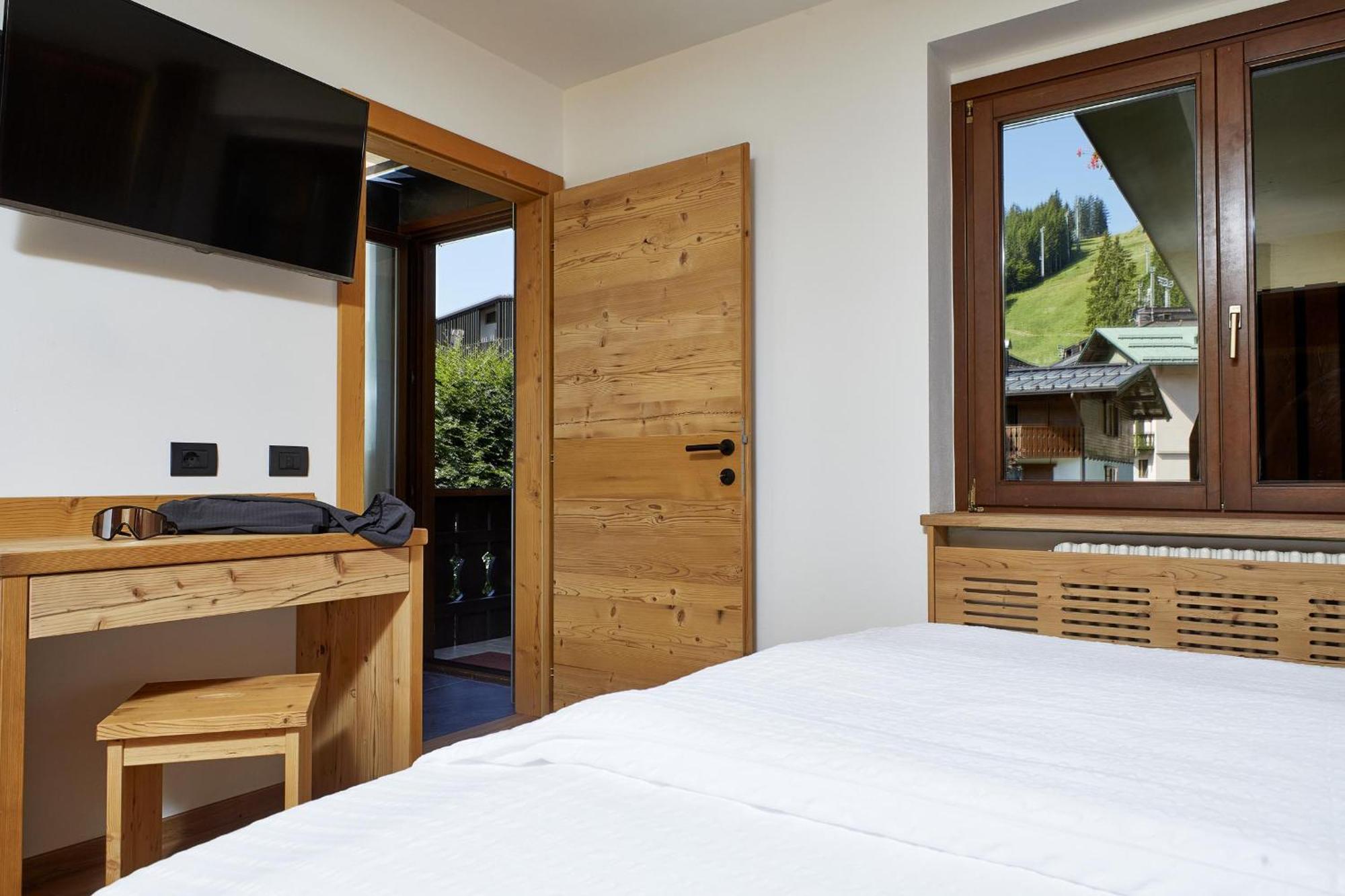 Hotel Garni Dello Sportivo Madonna di Campiglio Luaran gambar