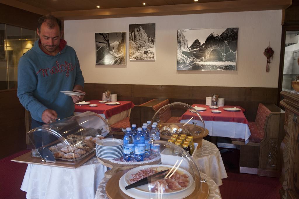 Hotel Garni Dello Sportivo Madonna di Campiglio Luaran gambar